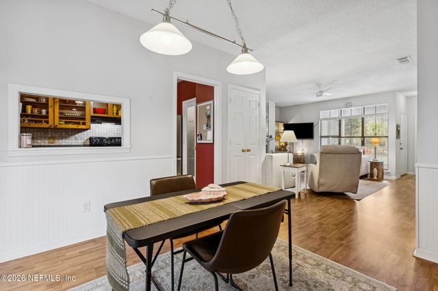 205 BRANCH WOOD Lane 205, Jacksonville, FL 32256