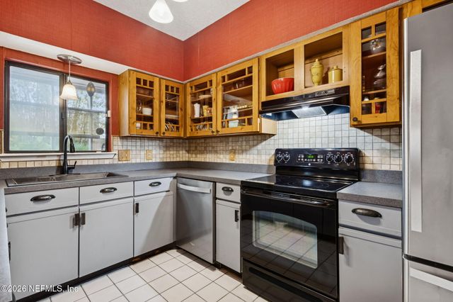 205 BRANCH WOOD Lane 205, Jacksonville, FL 32256