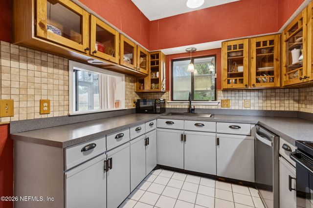 205 BRANCH WOOD Lane 205, Jacksonville, FL 32256