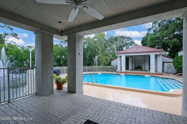 205 BRANCH WOOD Lane 205, Jacksonville, FL 32256