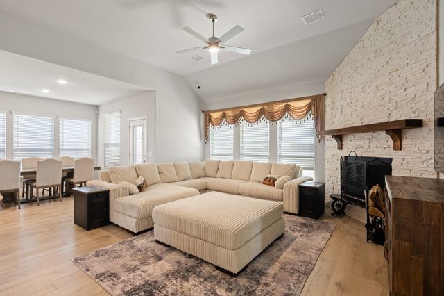 12516 Panther Creek Drive, Godley, TX 76044