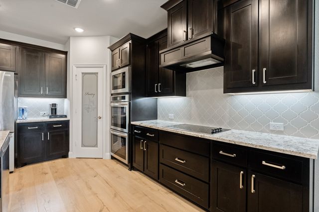 12516 Panther Creek Drive, Godley, TX 76044