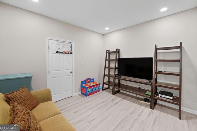 330 London Road, Ball Ground, GA 30107