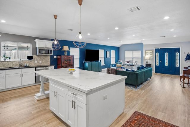 1310 Elliston Street, Houston, TX 77023