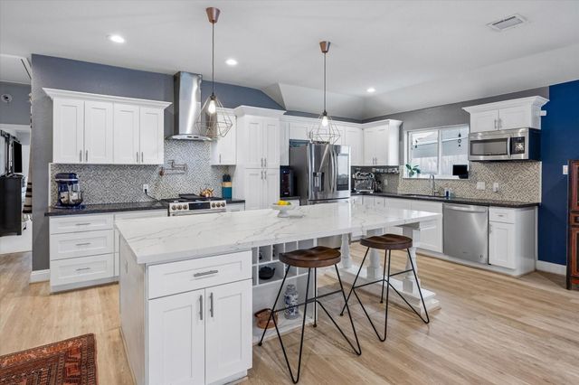1310 Elliston Street, Houston, TX 77023