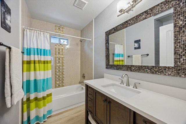 1310 Elliston Street, Houston, TX 77023