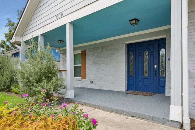 1310 Elliston Street, Houston, TX 77023