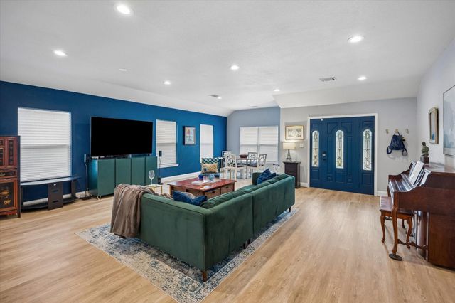 1310 Elliston Street, Houston, TX 77023