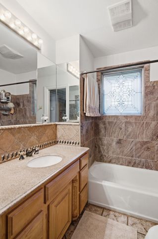 3411 Lakeview Drive, Grapevine, TX 76051