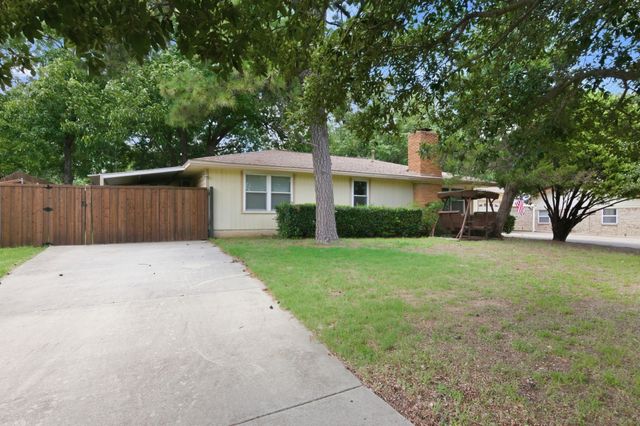 3411 Lakeview Drive, Grapevine, TX 76051