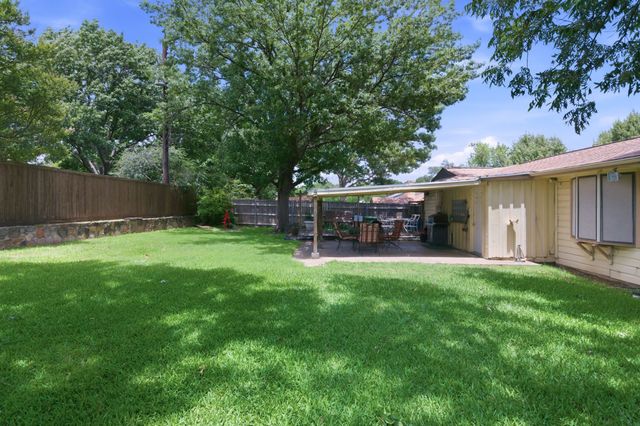 3411 Lakeview Drive, Grapevine, TX 76051