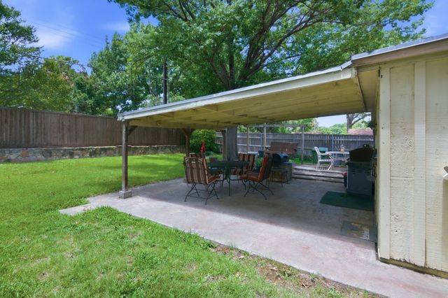 3411 Lakeview Drive, Grapevine, TX 76051