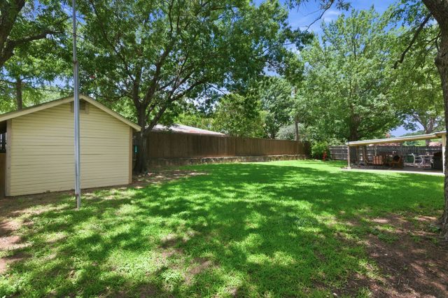 3411 Lakeview Drive, Grapevine, TX 76051