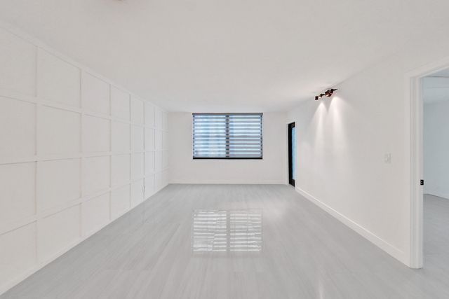 3800 N Hills Drive 208, Hollywood, FL 33021