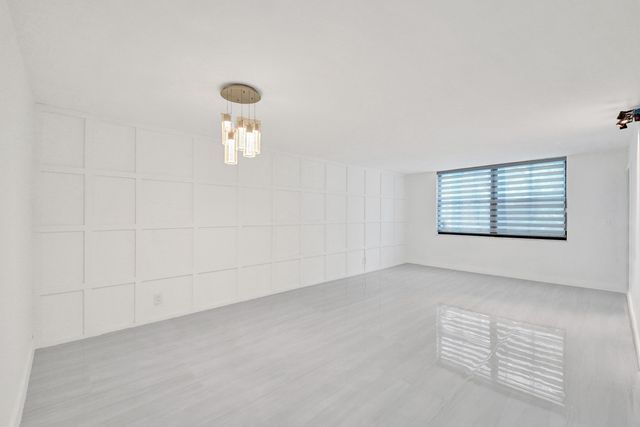 3800 N Hills Drive 208, Hollywood, FL 33021