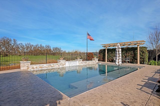 1705 Shakeley Ln, Ione, CA 95640