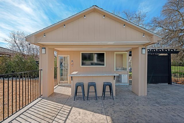 1705 Shakeley Ln, Ione, CA 95640