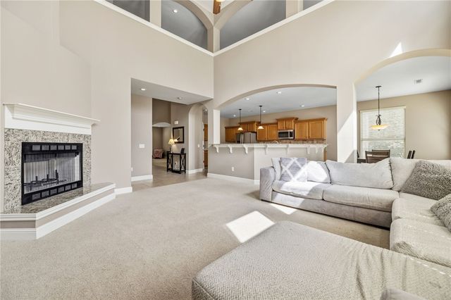 1655 S Coopers Cove, Fayetteville, AR 72701