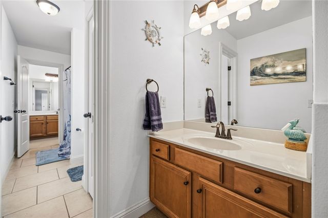 1655 S Coopers Cove, Fayetteville, AR 72701
