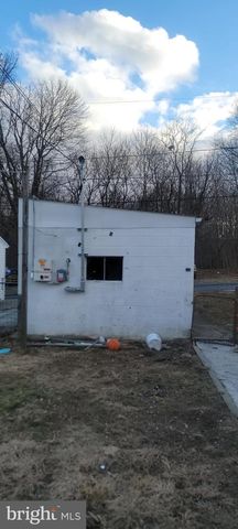 1151 POPLAR ST, Kulpmont, PA 17834