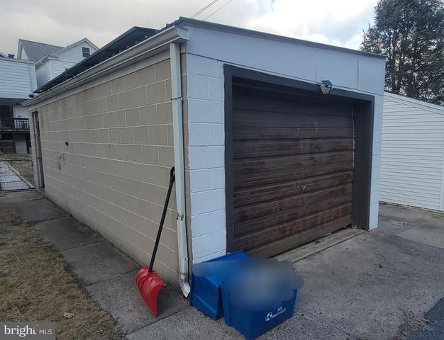 1151 POPLAR ST, Kulpmont, PA 17834