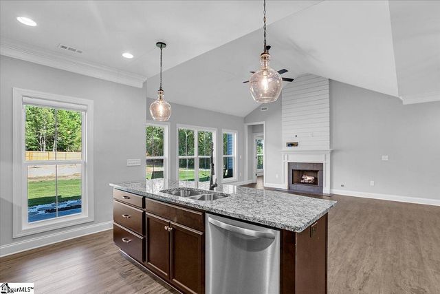 309 Palmetto Road, Pelzer, SC 29669