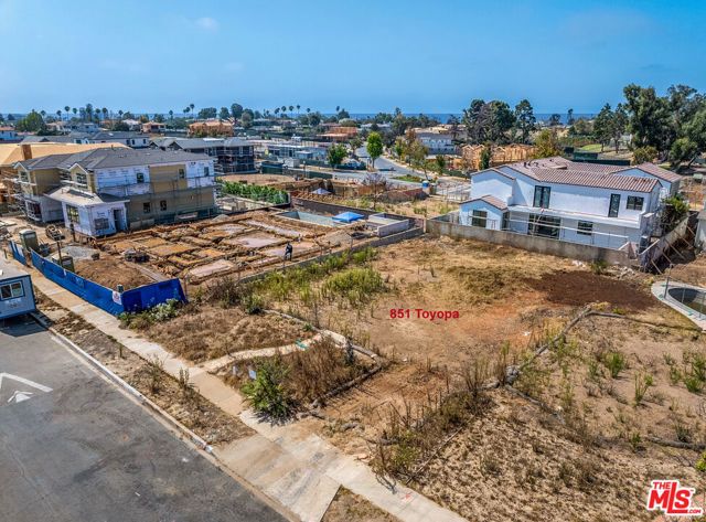 851 Toyopa Drive, Los Angeles, CA 90272