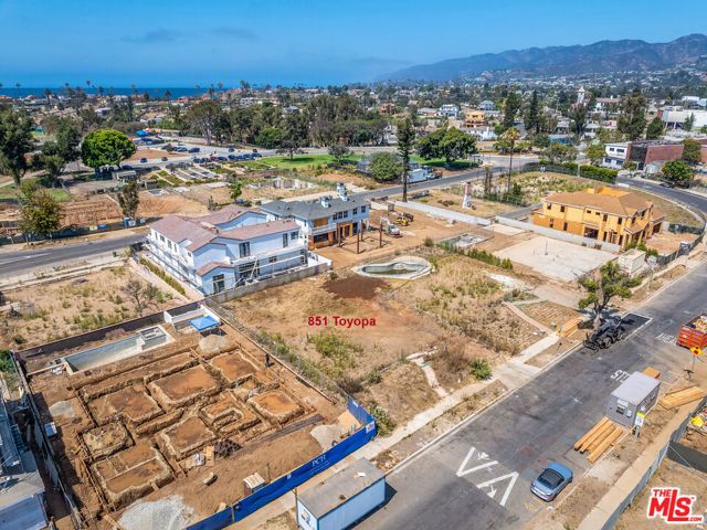 851 Toyopa Drive, Los Angeles, CA 90272