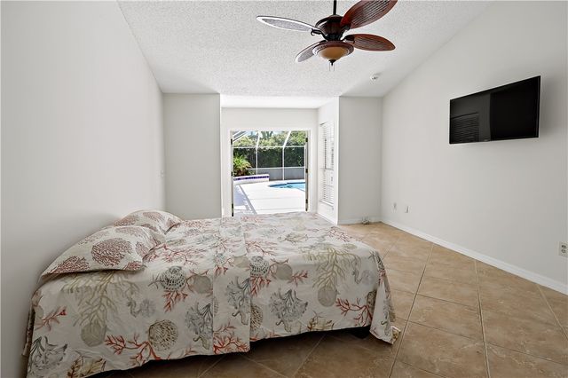 3295 4th Place, Vero Beach, FL 32968