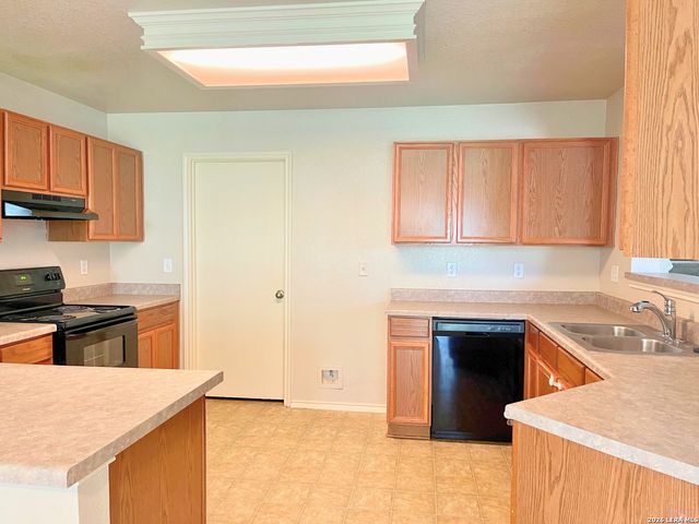 6031 KENSINGER PASS, Converse, TX 78109