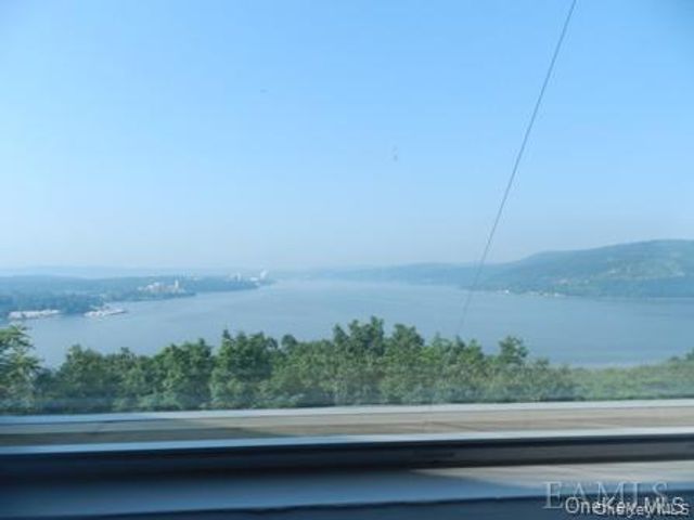 304 Chateau Rive Street 304, Peekskill, NY 10566