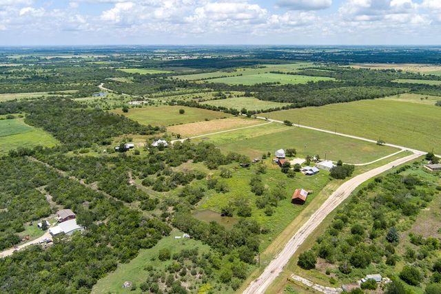 4515 Stapper Rd, Saint Hedwig, TX 78152
