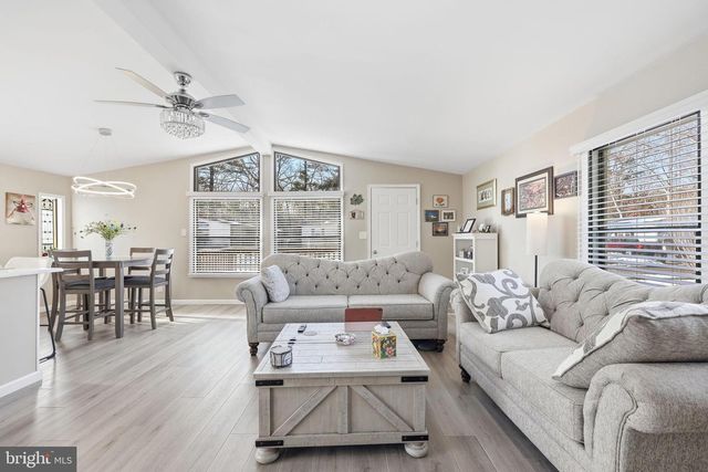 8 CARDINAL, Mullica Twp, NJ 08215