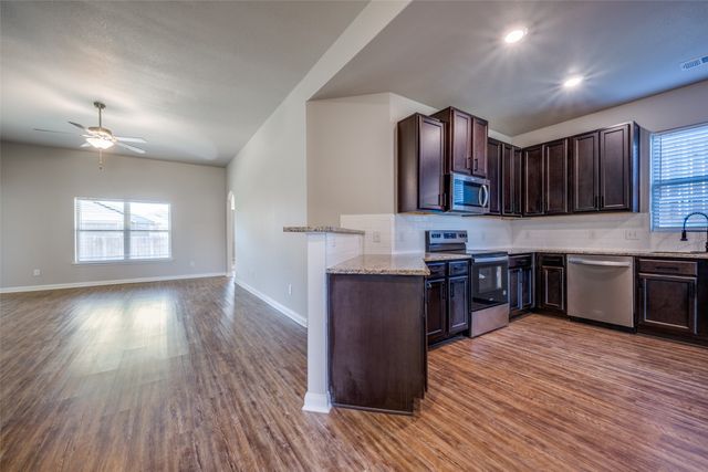 900 Juneberry Drive, Denton, TX 76207