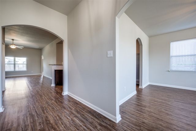 900 Juneberry Drive, Denton, TX 76207