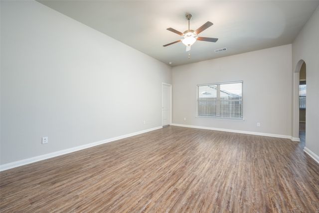 900 Juneberry Drive, Denton, TX 76207