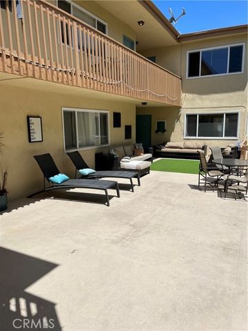 2121 Pacific Coast Highway Unit 3, Hermosa Beach, CA 90254