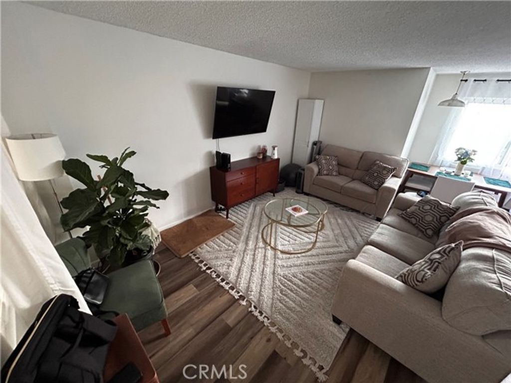 2121 Pacific Coast Highway Unit 3, Hermosa Beach, CA 90254