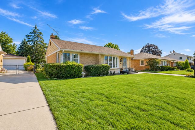 51 N Westgate Road, Des Plaines, IL 60016