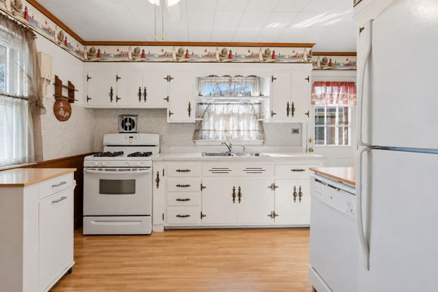 51 N Westgate Road, Des Plaines, IL 60016