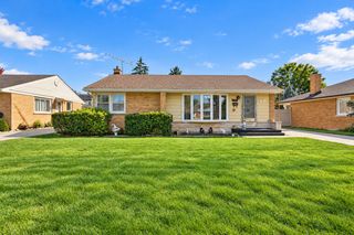 51 N Westgate Road, Des Plaines, IL 60016