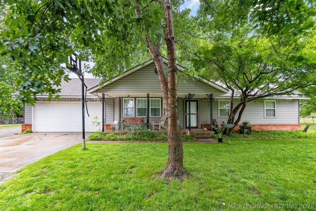 14830 Cedar Drive, Claremore, OK 74017