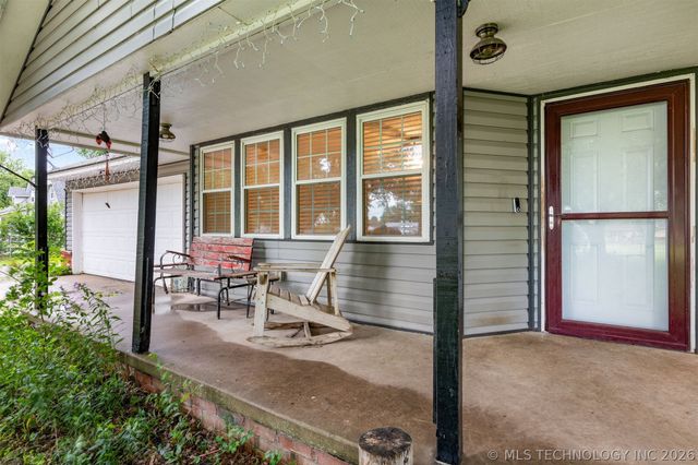 14830 Cedar Drive, Claremore, OK 74017