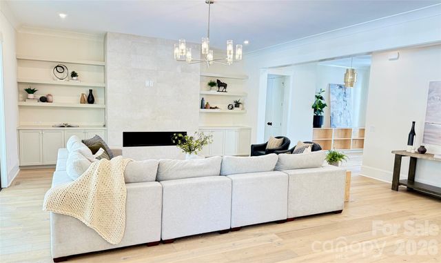 5907 Lakeview Drive 1, Charlotte, NC 28270