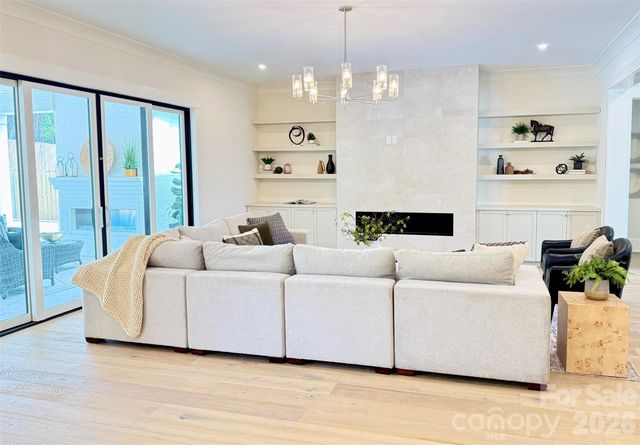 5907 Lakeview Drive 1, Charlotte, NC 28270