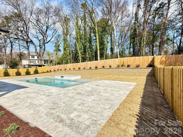 5907 Lakeview Drive 1, Charlotte, NC 28270