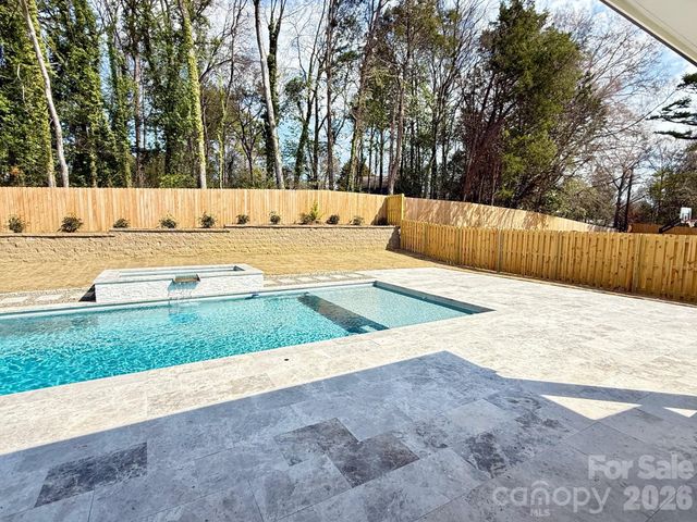 5907 Lakeview Drive 1, Charlotte, NC 28270