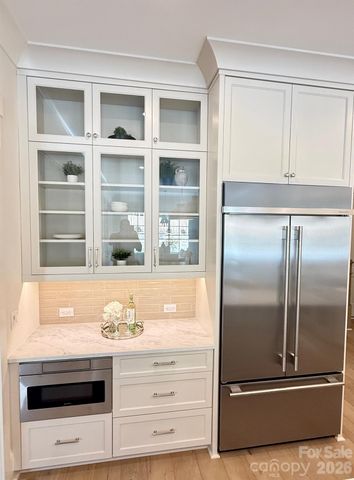 5907 Lakeview Drive 1, Charlotte, NC 28270