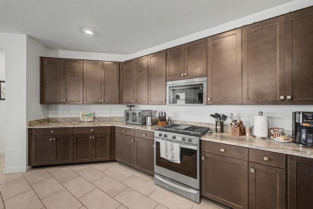 2548 W Grenadine Road, Phoenix, AZ 85041