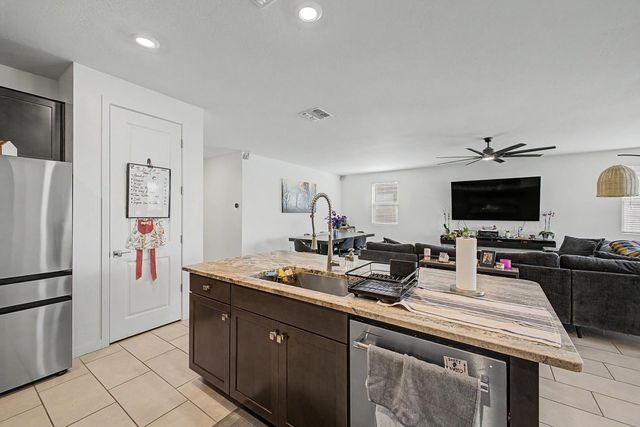2548 W Grenadine Road, Phoenix, AZ 85041